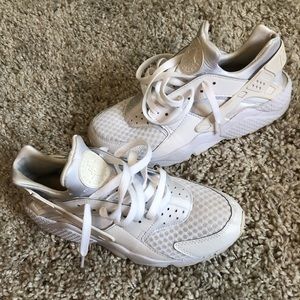 Nike All White Hirauche